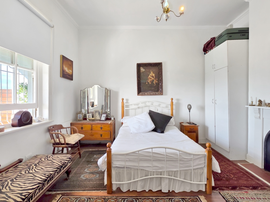 2 Bedroom Property for Sale in Zonnebloem Western Cape